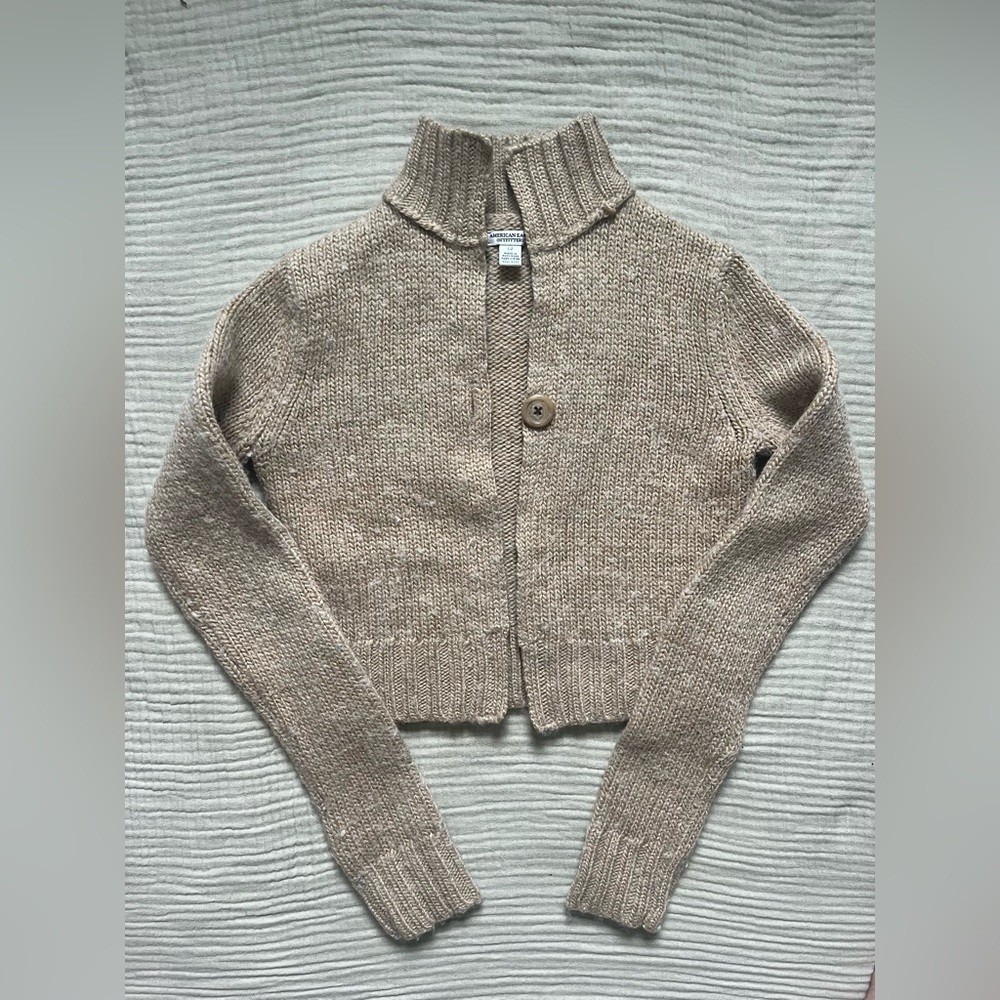 Women’s small tan American Eagle cropped one button sweater